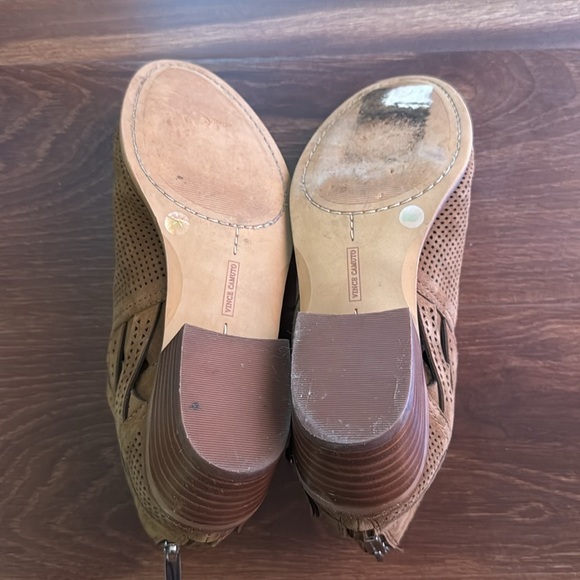VINCE CAMUTO Brown Perforated Ankle Boots size 8.5 - Picture 5 of 7
